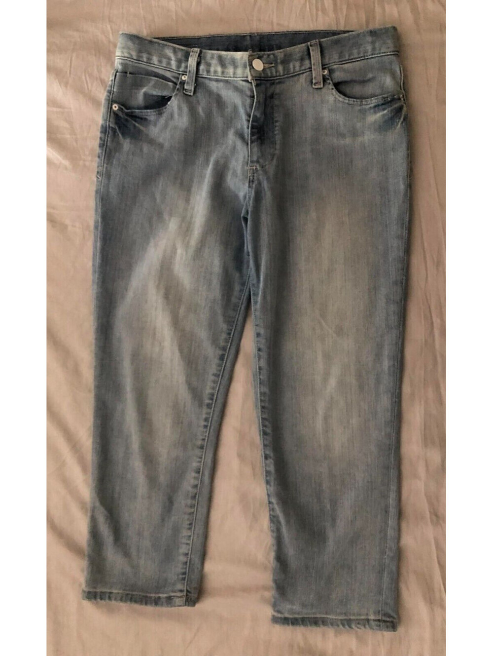 Women’s Calvin Klein Cropped Boyfriend Jeans Sun Bleached, 32 Waist